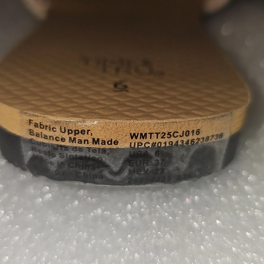 Time and Tru Women's Size 6 Woven Slide New